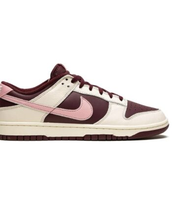 Nike Dunk Valentine's Day